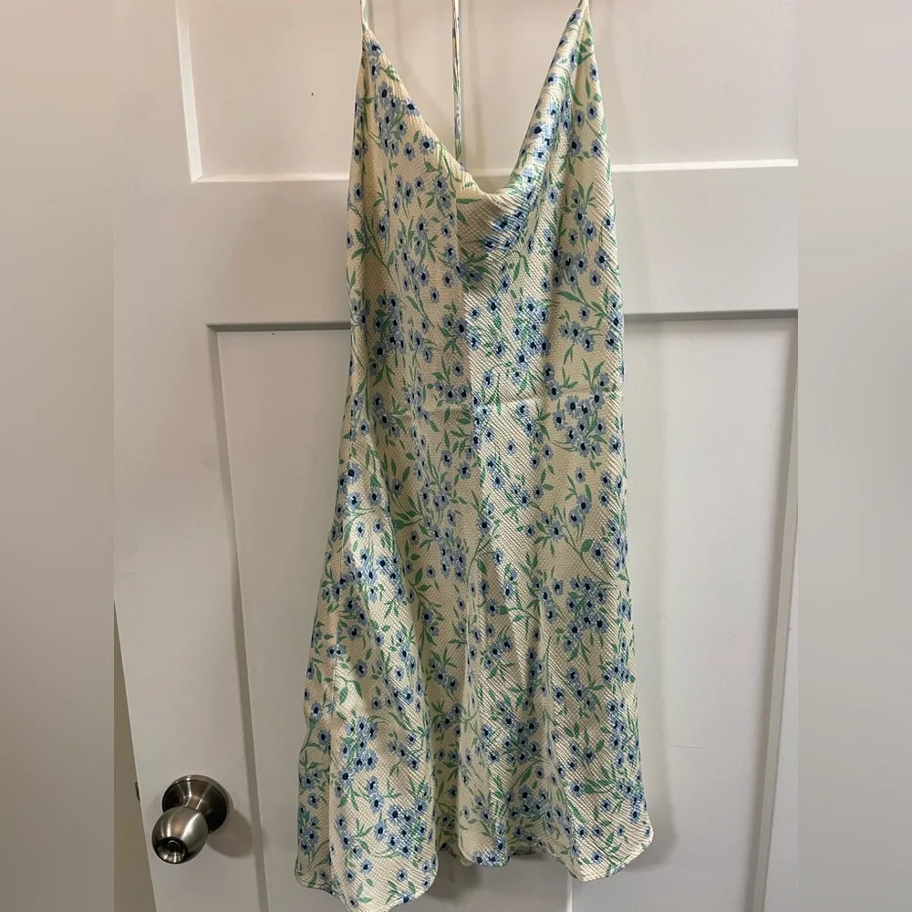 Super Cute Floral Zara Dress - Picture 3 of 8